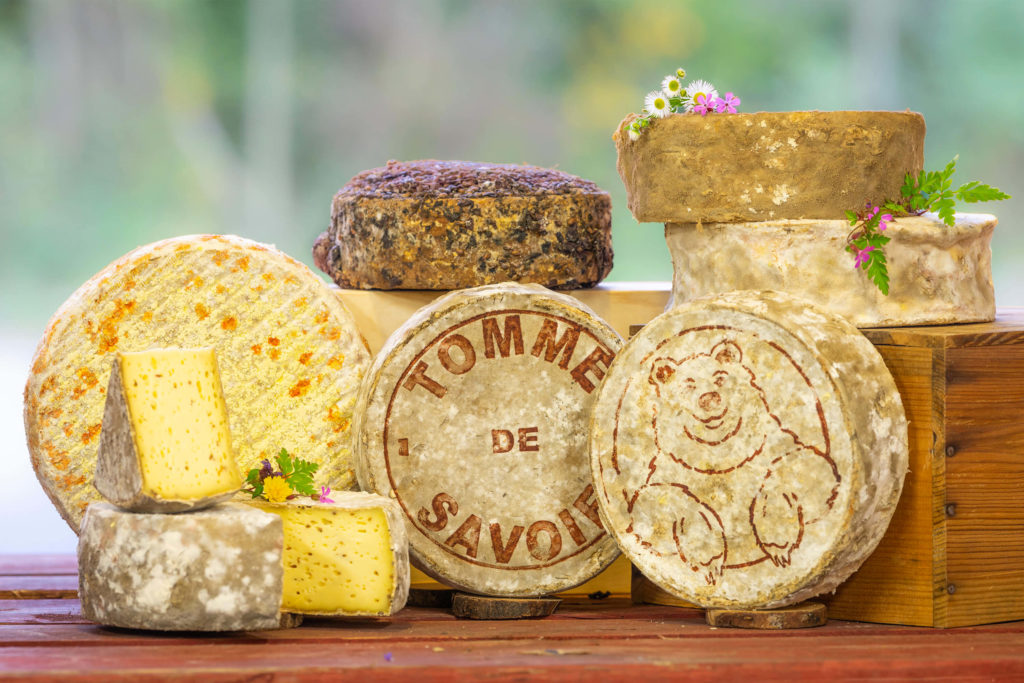 plateau de fromages de tommes de Savoie
