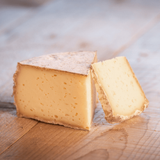 Morceaux de fromage tomme de Saint-Ours